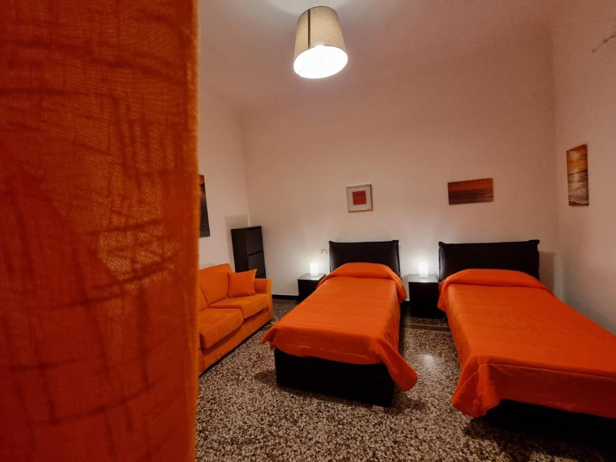ג'נובה Wow Home 2 - 175 Mq - Posteggio Privato - Davanti Porto Traghetti - Fino A 10 Posti Letto - Balcone מראה חיצוני תמונה