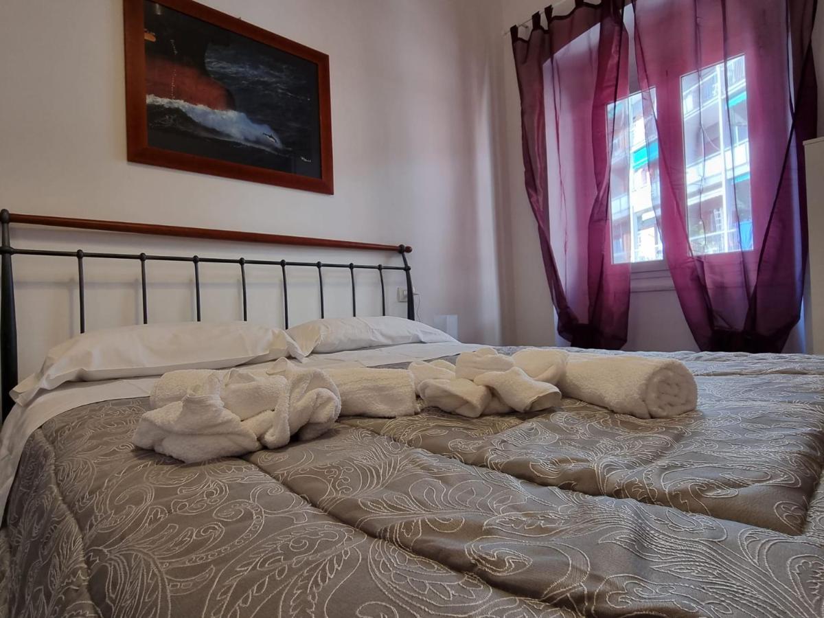 ג'נובה Wow Home 2 - 175 Mq - Posteggio Privato - Davanti Porto Traghetti - Fino A 10 Posti Letto - Balcone מראה חיצוני תמונה