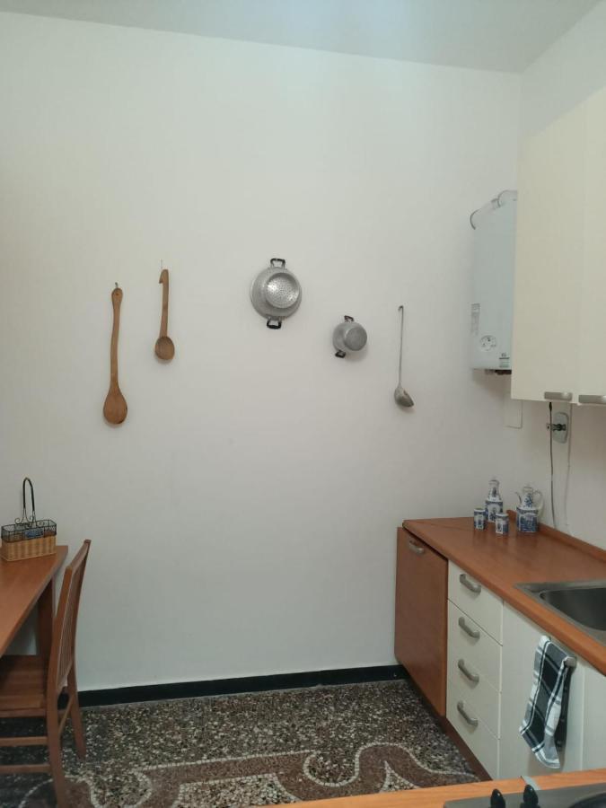 ג'נובה Wow Home 2 - 175 Mq - Posteggio Privato - Davanti Porto Traghetti - Fino A 10 Posti Letto - Balcone מראה חיצוני תמונה