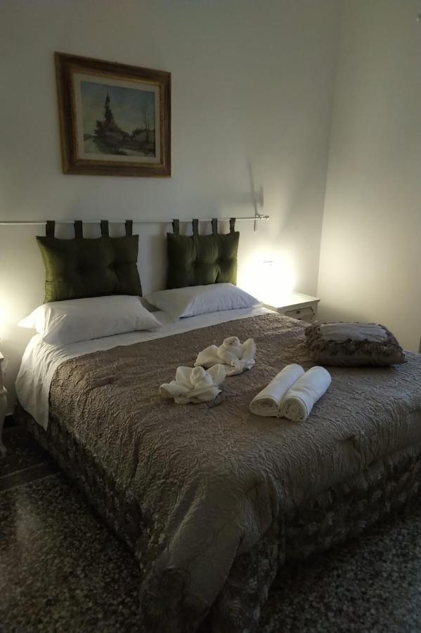 ג'נובה Wow Home 2 - 175 Mq - Posteggio Privato - Davanti Porto Traghetti - Fino A 10 Posti Letto - Balcone מראה חיצוני תמונה