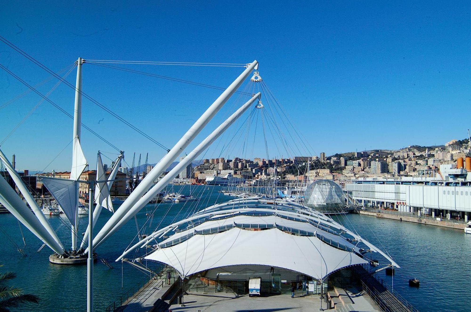 ג'נובה Wow Home 2 - 175 Mq - Posteggio Privato - Davanti Porto Traghetti - Fino A 10 Posti Letto - Balcone מראה חיצוני תמונה